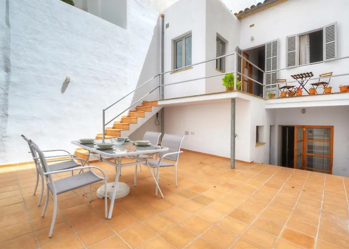 Amilcar House By Slow Villas